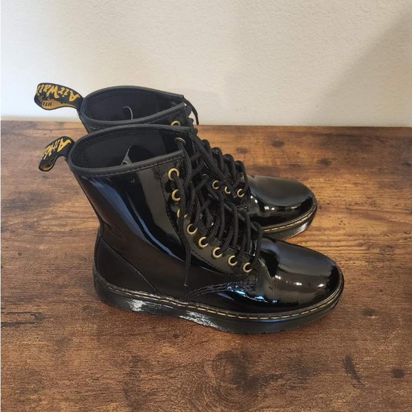 Dr. Martens Shoes - Patten Women’s Dr.Marten’s